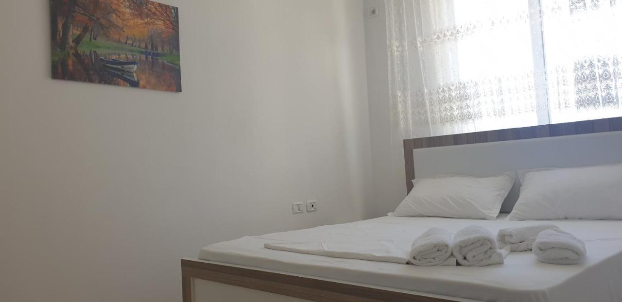 Redsun Apartment Vlorë Екстериор снимка