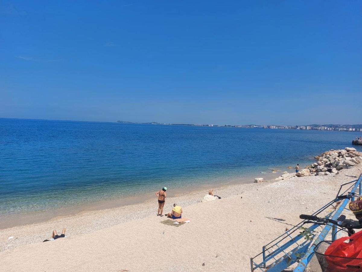 Redsun Apartment Vlorë Екстериор снимка