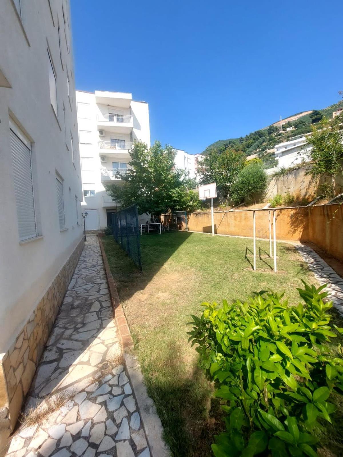 Redsun Apartment Vlorë Екстериор снимка