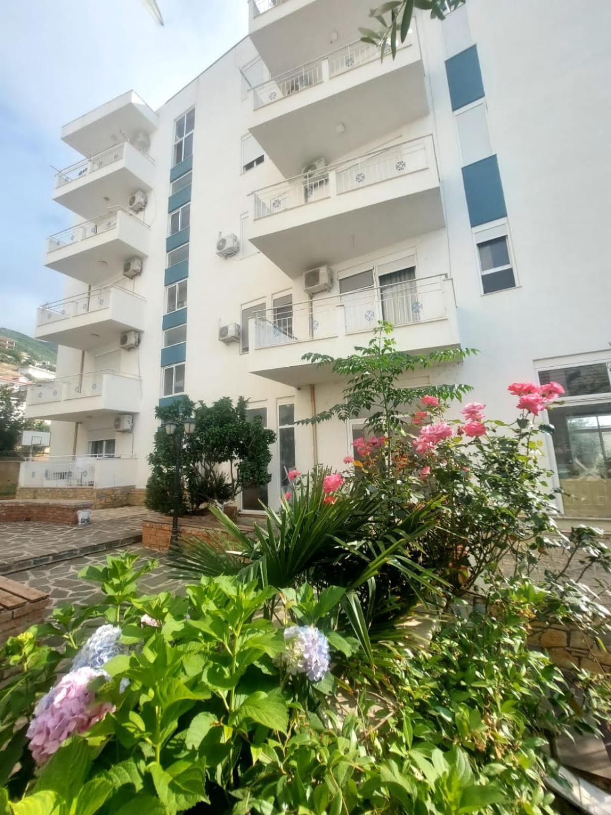 Redsun Apartment Vlorë Екстериор снимка