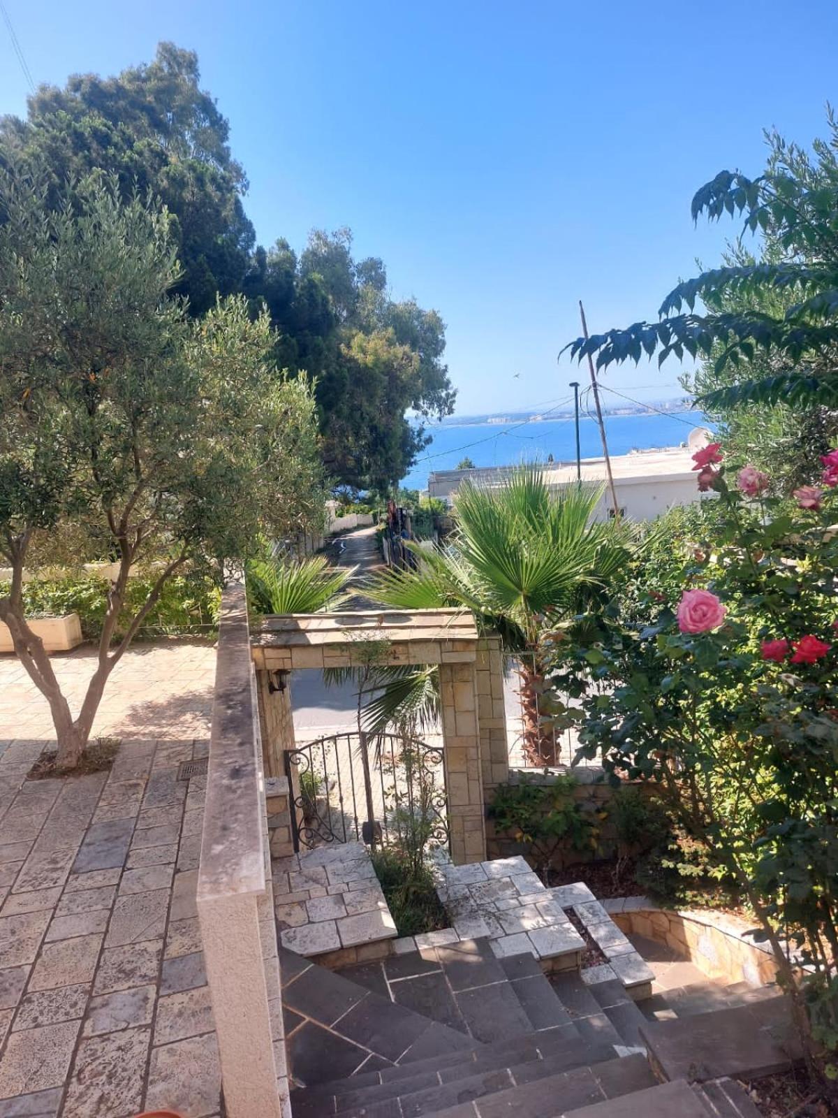 Redsun Apartment Vlorë Екстериор снимка