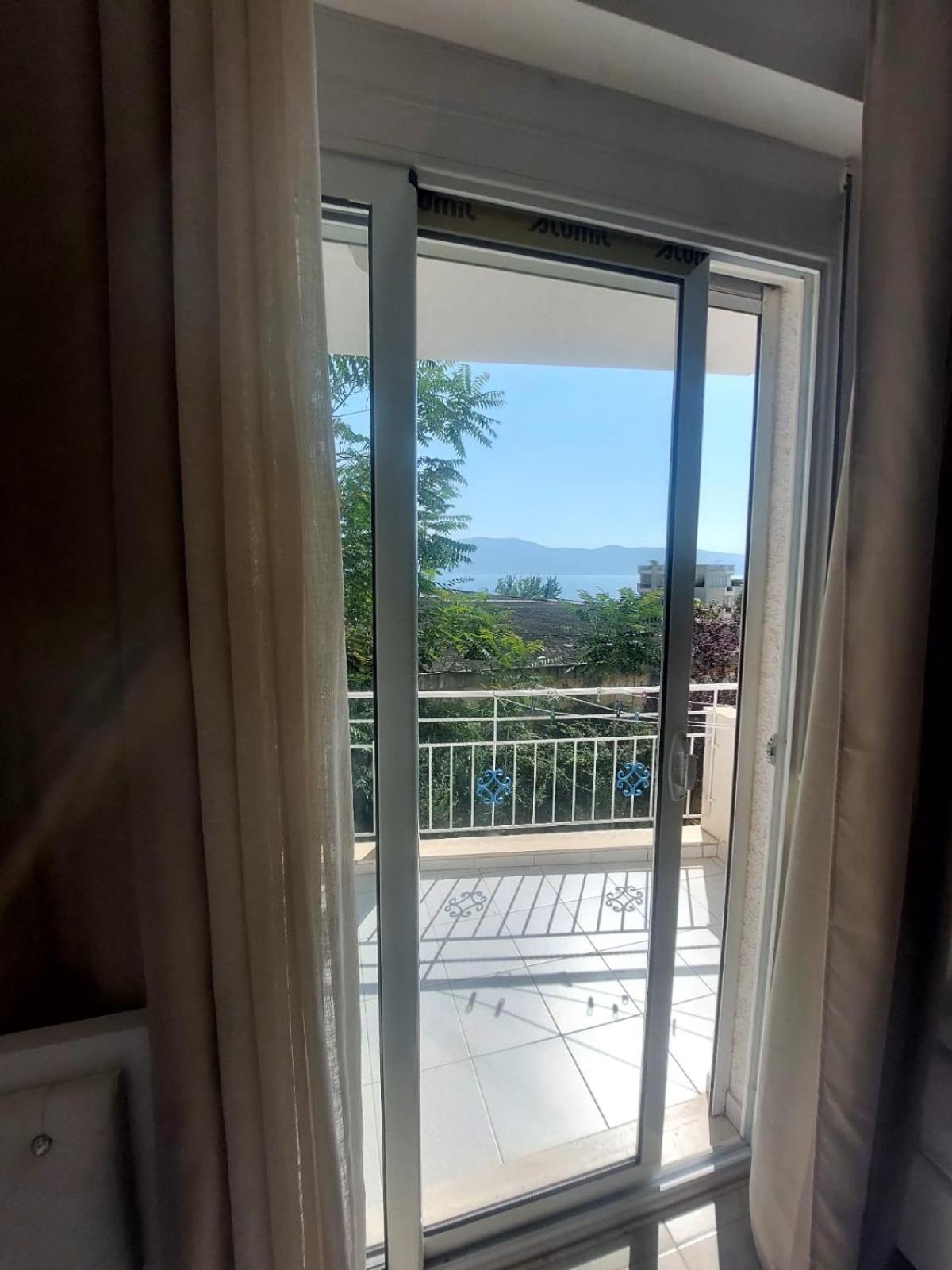 Redsun Apartment Vlorë Екстериор снимка