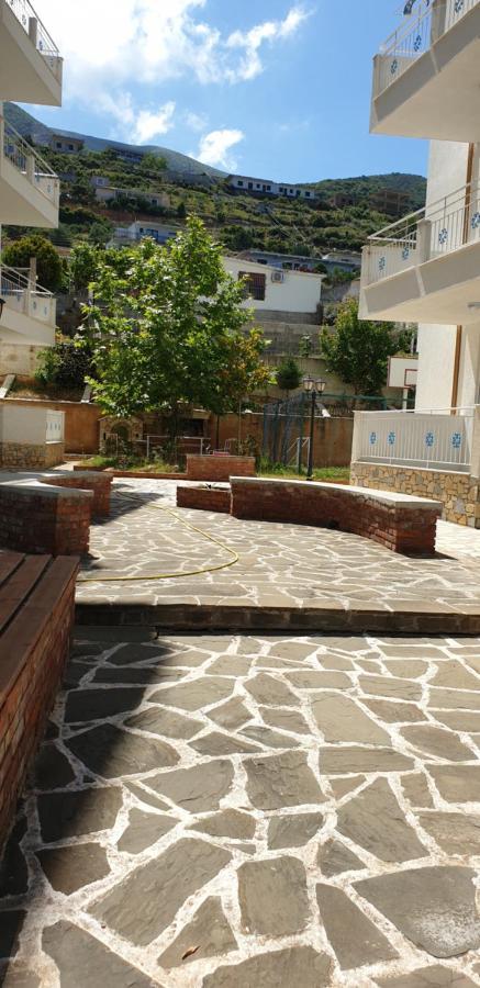 Redsun Apartment Vlorë Екстериор снимка