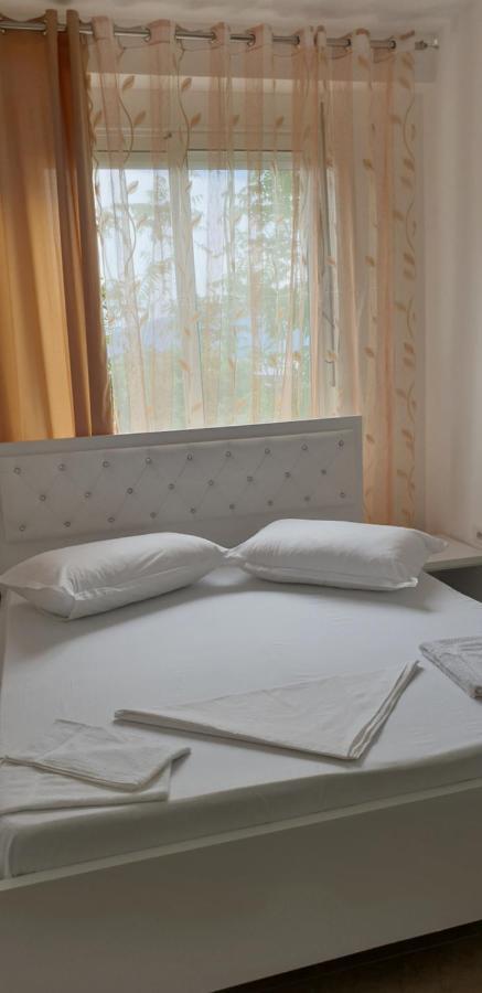 Redsun Apartment Vlorë Екстериор снимка